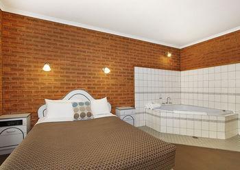 Motel Comfort Heritage Wagga 4*